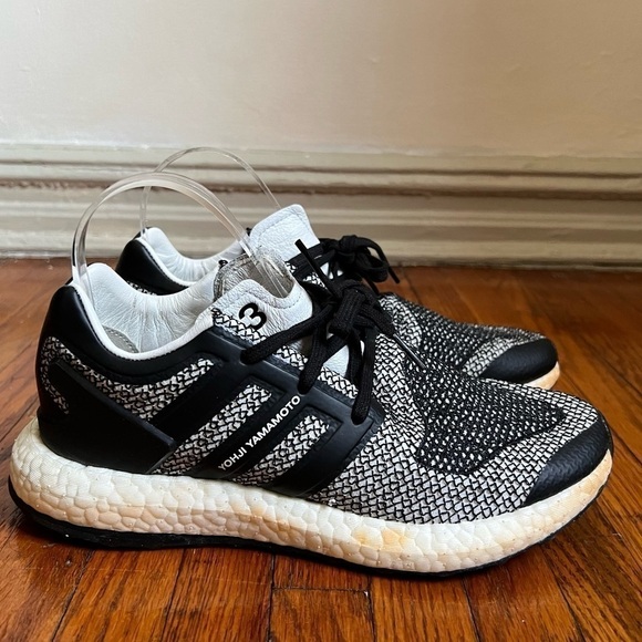 Adidas Yohji Yamamoto Y-3 Pureboost black/white size 6.5 lightly worn. - Picture 3 of 9